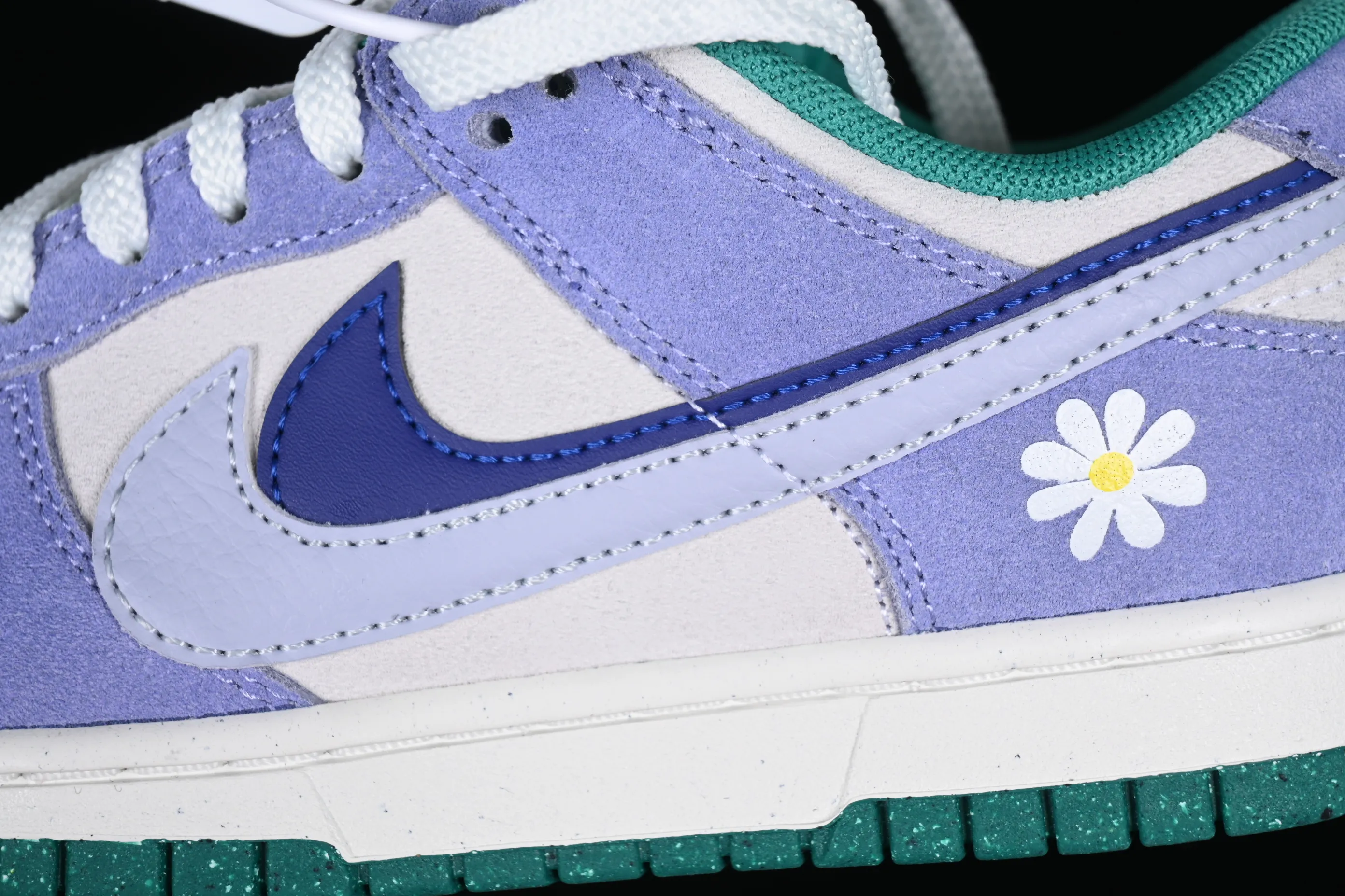 All categories Nk SB Dunk Series Nk SB Dunk Low low-top sneakers Nk SB Dunk Low "85" blue and white flowers double hook straps SB low-top sports and leisure sneakers DO9457-144